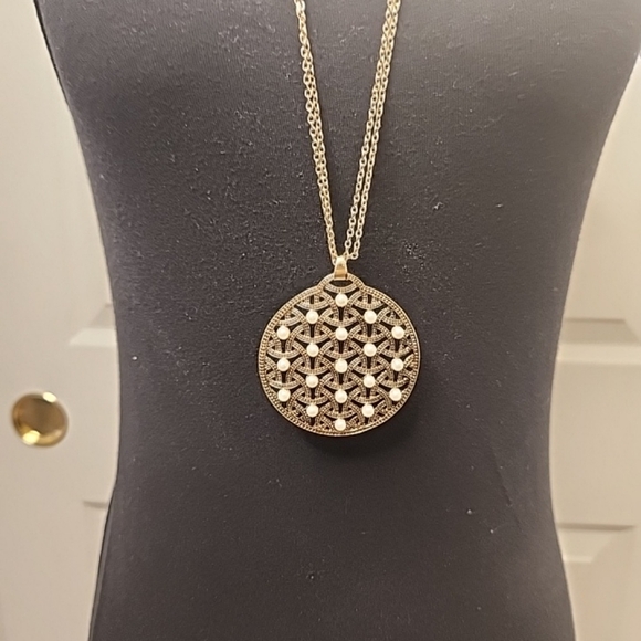 Vintage Cookie Lee Multi Strand Goldtone Filigree Faux Pearl Disc Necklace - Picture 1 of 11
